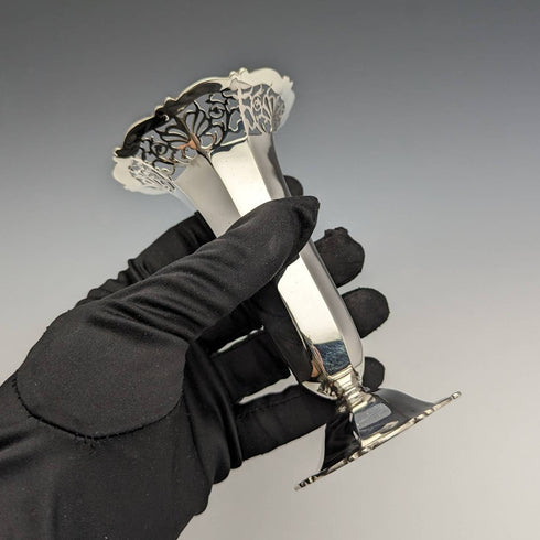 1903 British Antique Sterling Silver Vase 81g Goldsmiths & Silversmiths